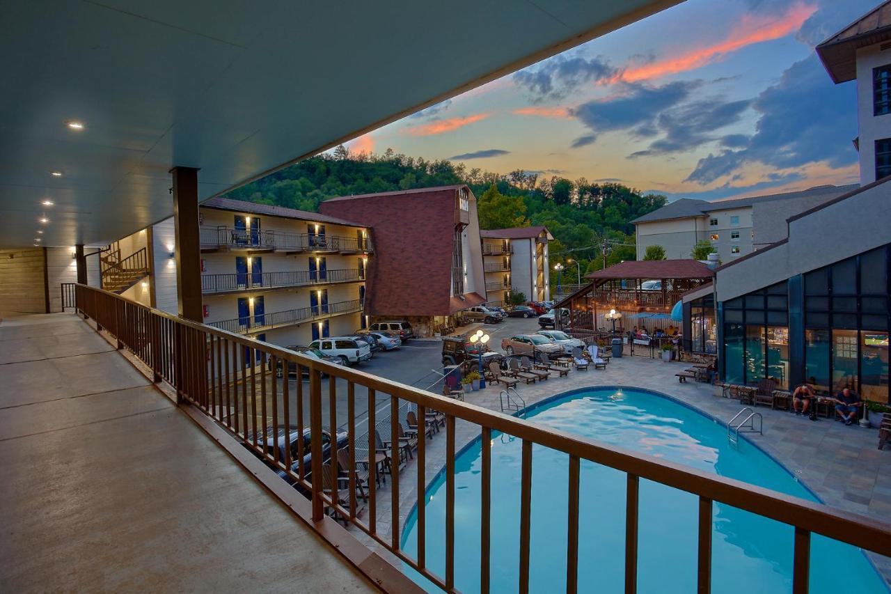 Sidney James Mountain Lodge Gatlinburg Exterior photo