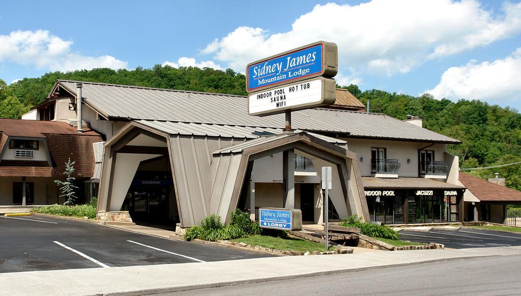 Sidney James Mountain Lodge Gatlinburg Exterior photo